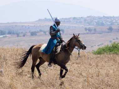 Katılımcılar Hıttin boynuzları, savaşta yeniden inşası 