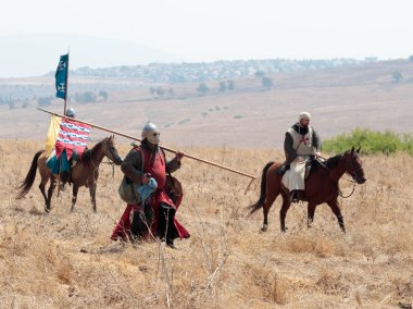 Katılımcılar Hıttin boynuzları, savaşta yeniden inşası 