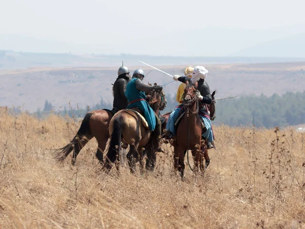 Katılımcılar Hıttin boynuzları, savaşta yeniden inşası 