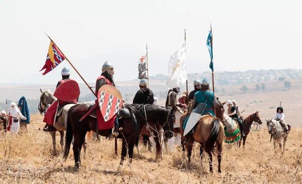 Katılımcılar Hıttin boynuzları, savaşta yeniden inşası 