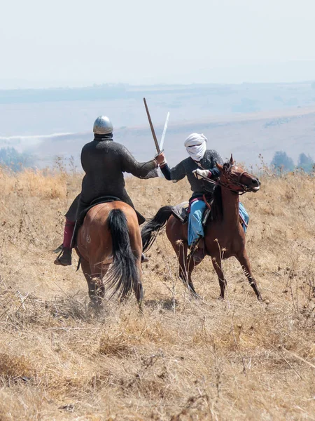 Katılımcılar Hıttin boynuzları, savaşta yeniden inşası 