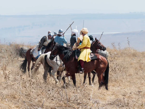Katılımcılar Hıttin boynuzları, savaşta yeniden inşası 