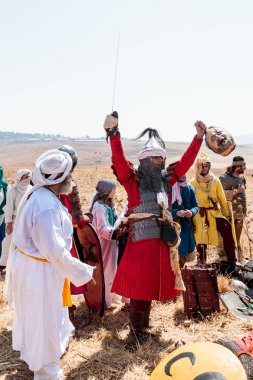 Katılımcılar Hıttin boynuzları, savaşta yeniden inşası 