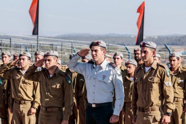 IDF Selam Nahariya akşam oluşumunda, asker, 
