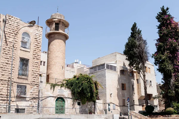 Stille straatjes in de oude stad van Jeruzalem, Israël. Habad Mahase straat. — Stockfoto