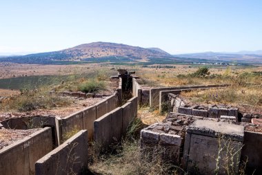 Yom Kippur Savaşı zaman siperlerinden t üzerinde terk edilmiş