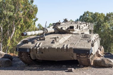 İsrail tankı kıyamet (Yom Kippur Savaşı) sonra Golan üzerinde olduğunu.
