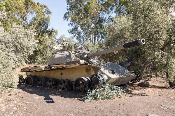 Sovyet üretim hırpalanmış Suriye tank sonra kıyamet olduğunu