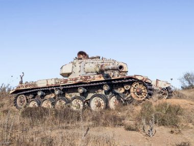 İsrail tankı İsrail 'in Golan Tepeleri' ndeki Kıyamet Günü 'nün (Yom Kippur Savaşı) peşindedir.