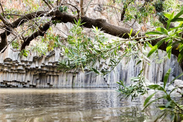 Altıgen yanarak bahislerin doğru havuzu - İsrail Golan Tepeleri üzerinde bulunan Meşhur Mekanlar