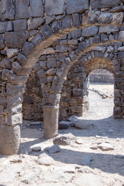 Antik kentin kalıntıları Korazim (Horazin, Khirbet Karazeh), yok bir depremin 4 yüzyılda İsrail Golan Tepeleri üzerinde