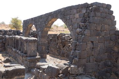 Antik kentin kalıntıları Korazim (Horazin, Khirbet Karazeh), yok bir depremin 4 yüzyılda İsrail Golan Tepeleri üzerinde