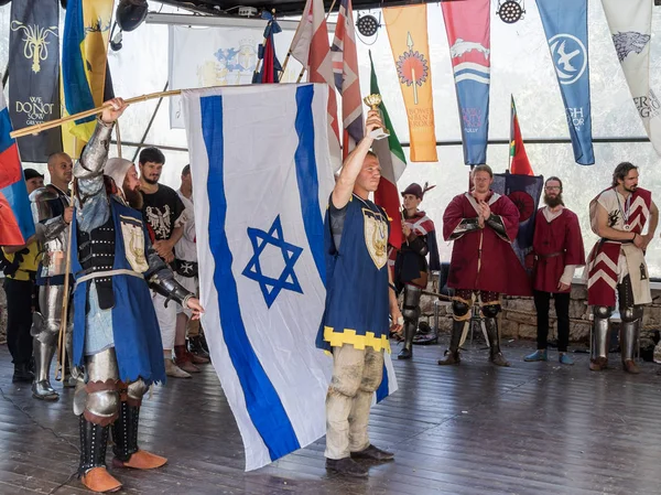 Belohnung des Ritters - Sieger beim Festival "Ritter von jerusalem" in jerusalem, Israel. — Stockfoto