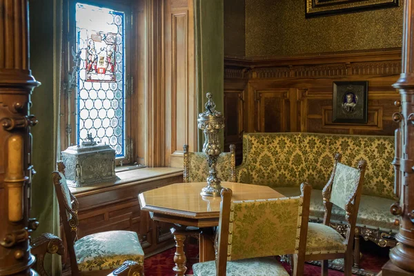 The interior of the Peles castle in Sinaia, in Romania — Stock Photo, Image