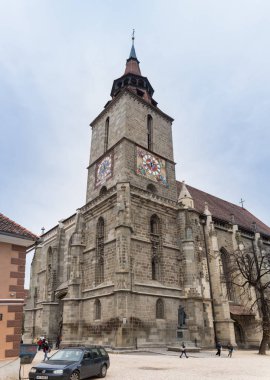 Siyah kilise, bir parçası Gotik tarzda inşa edilmiş ve koyu renk gittikten sonra 17 yangın Romanya Brasov şehrinde almıştır