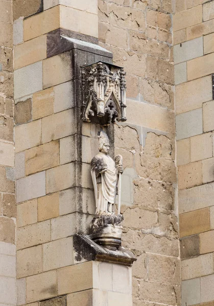 Ozdobny statua dekorowanie ścian Czarny Kościół w Brasov miasto w Rumunii — Zdjęcie stockowe