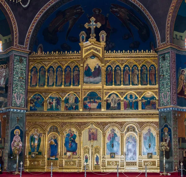Intérieur de la cathédrale Sainte-Trinité. Sibiu ville en Roumanie — Photo