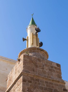 Kalenin eski şehrin Acre İsrail Al-Muallaq Camii'nde bir minare