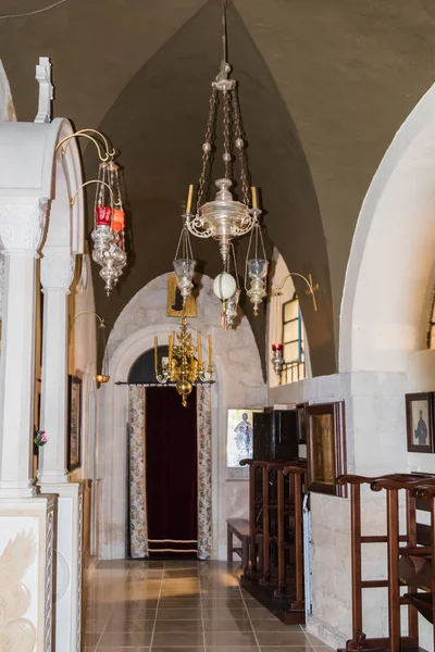 Interior del monasterio de San Jorge Hosevit (Mar Jaris) en Wadi Kelt cerca de Mitzpe Yeriho en Israel —  Fotos de Stock