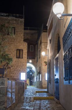 İbranice - Burcu eski şehir Yafo içinde Tel Aviv-Yafa İsrail tarihinde Virgin Lane sokakta adını taşıyan bir işaret