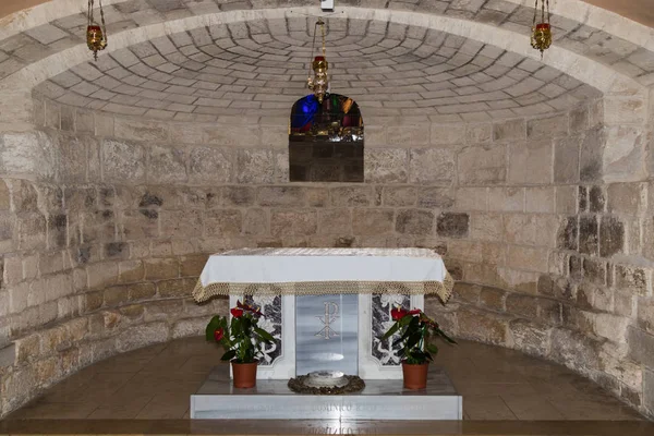 Hall in the dungeon under the St. Joseph's Church wall in the old city of Nazareth in Israel — Stock Photo, Image