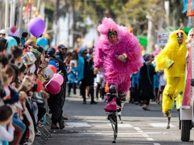 Nahariyya İsrail'in Adloyada karnaval peri kostümler giymiş Kazaklar kaplıcaları olarak katılmak