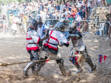Şövalyeler - bouhourt Festivali 
