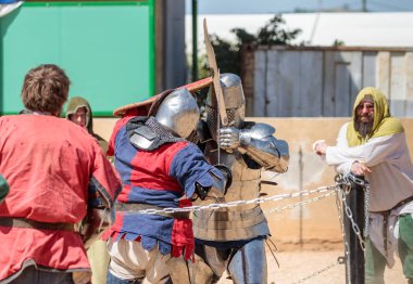 İki at - knight festival katılımcıları Goren Park İsrail listelerde mücadele ediyoruz