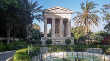 Efendim Alexander topu Park alt Barrakka bahçelerde şehirde Valletta, Malta için anıt