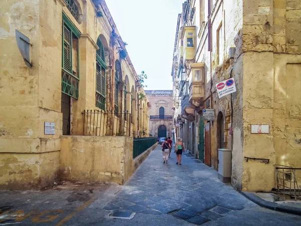 Tiché ulice hlavního města Malty - Valletta. Felix Street. — Stock fotografie