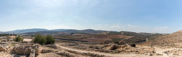 View from Tel Shilo to the nearby hills in Samaria region in Benjamin district, Israel — Stockfoto