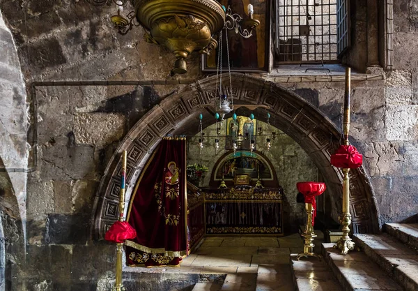 Cripta lateral en la tumba de la Virgen a pie del monte Eleón - Monte de los Olivos en Jerusalén Este en Israel — Foto de Stock