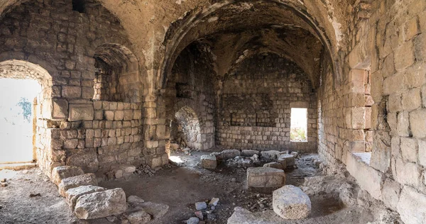 Haçlı Kalesi Şatosu Neuf - Metsudat Hunin 'in kalıntıları İsrail' in kuzeyindeki Yukarı Celile 'deki İsrail Margaliot köyünün girişinde yer almaktadır.