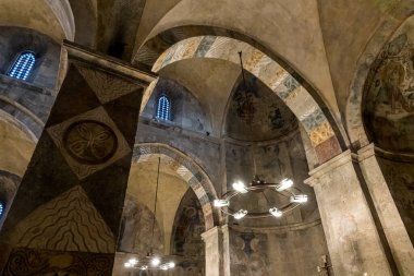 İsrail 'in Kudüs yakınlarındaki Abu Ghosh Çeçen köyündeki Benedikt Manastırı.