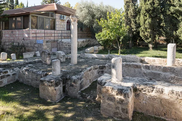 Scavi archeologici nel territorio del monastero greco - Campo dei pastori a Bayt Sahour, un sobborgo di Betlemme. in Palestina — Foto Stock