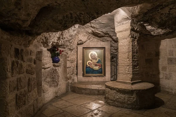 Ícone da Mãe de Deus de um bebê lactante na Igreja da Gruta do Leite em Belém, na Palestina — Fotografia de Stock