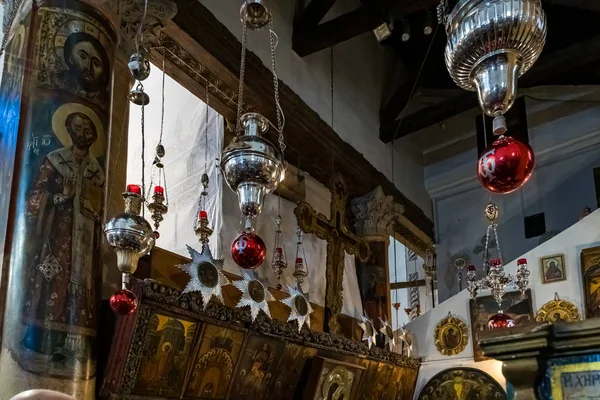 O interior da Igreja da Natividade em Belém, na Palestina — Fotografia de Stock