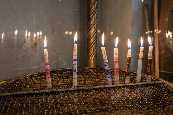 Place for lighting candles in the Church of Nativity in Bethlehem in Palestine — Stock Photo, Image