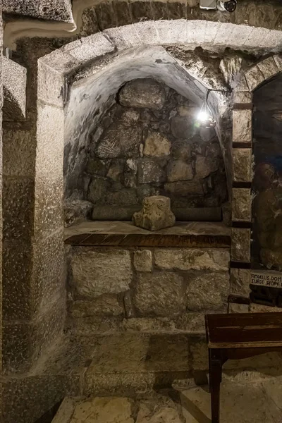 Filistin 'deki Beytüllahim' deki Aziz Catherine Kilisesi 'nin altındaki Kutsal Bebekler Mağarası. — Stok fotoğraf