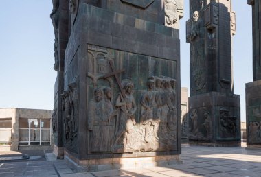 Gürcistan Günlüğü, 1985 yılında Zurab Tsereteli tarafından yapılmış, ancak asla tam olarak tamamlanmamış bir Tiflis Denizi yakınlarındaki anıttır..