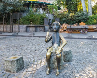 Heykel, Georgia 'nın Tiflis şehrinin turistik bölgesindeki tost makinesi.