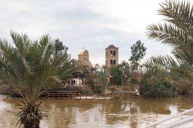 Ürdün 'ün İsrail' deki Jericho yakınlarındaki Ürdün Nehri üzerindeki İsa Mesih 'in Vaftiz Alanının bir parçası.