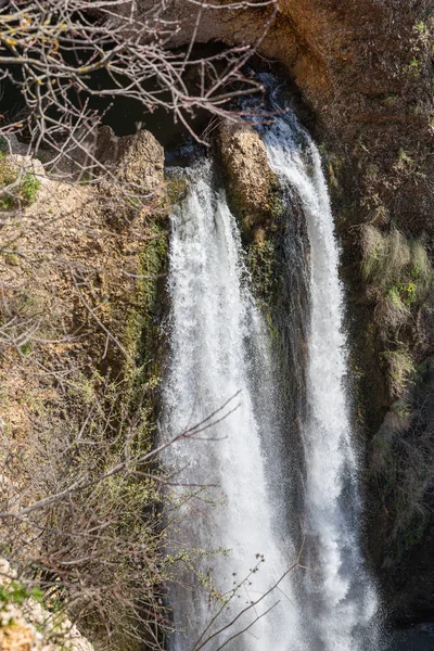 Cascade Hatanur Coule Une Crevasse Dans Montagne Est Située Dans — Photo