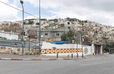 Kudüs, İsrail, 29 Şubat 2020: Silwan 'daki yerleşim binaları - İsrail' in Kudüs şehrinin Arap bölgesi