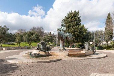 Kudüs, İsrail, 29 Şubat 2020: Dekoratif Çeşme - İsrail 'in Kudüs şehrindeki Aslanlar Çeşmesi