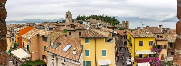 Sirmione Italien Oktober 2015 Panoramautsikt Över Staden Från Höjden Fästningen — Stockfoto