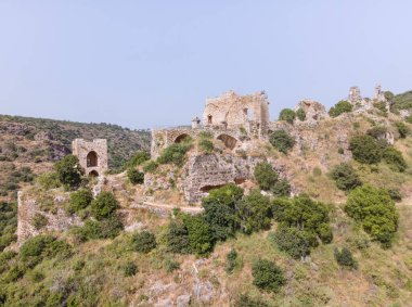 Montfort Kalesi 'nin kalıntıları Kuzey İsrail' deki Yukarı Celile 'de yüksek bir tepede yer almaktadır. 13. yüzyılda Töton Düzeni' nin büyük efendilerinin eski evi.
