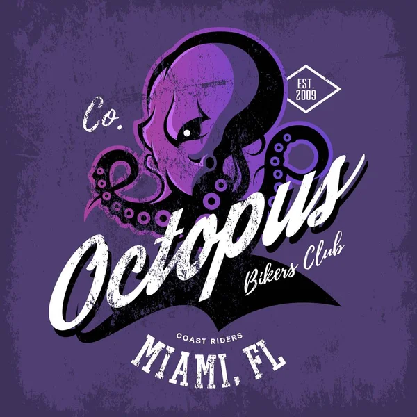 Vintage American furious octopus bikers club tee print vector design isolated on purple background. — Stock Vector