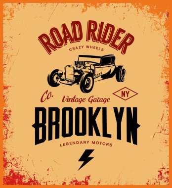 Vintage araç vektör tişört logo üzerinde ışık arka plan izole. 