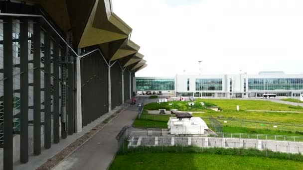 Arquitetura do edifício de negócios do aeroporto de Pulkovo em São Petersburgo — Vídeo de Stock